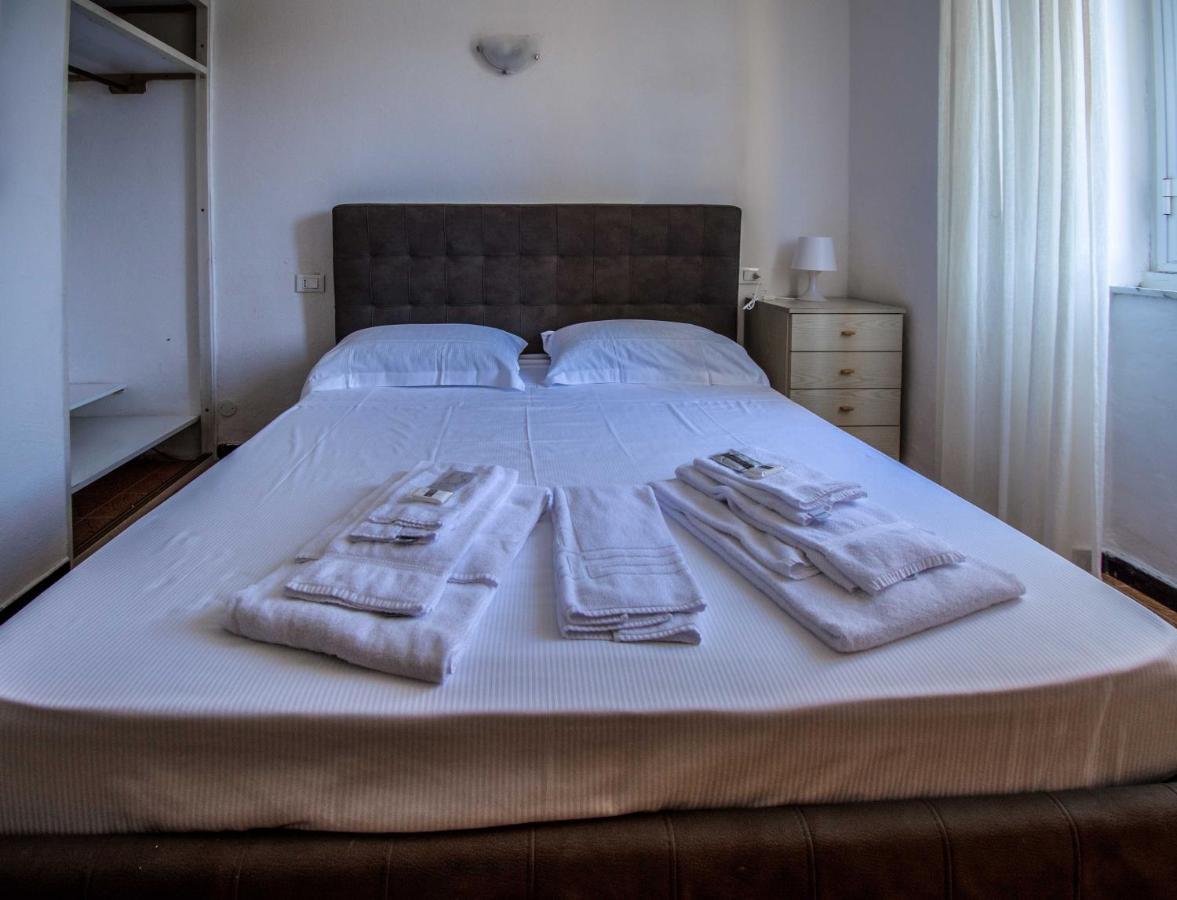 Hotel San Pietro Chiavari Buitenkant foto