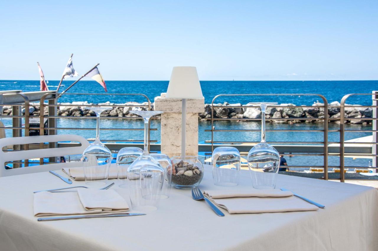 Hotel San Pietro Chiavari Buitenkant foto